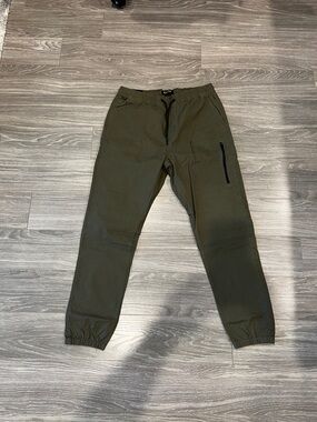Men's Olive Green Jogger Pants with Zipper Pocket By WXYZ